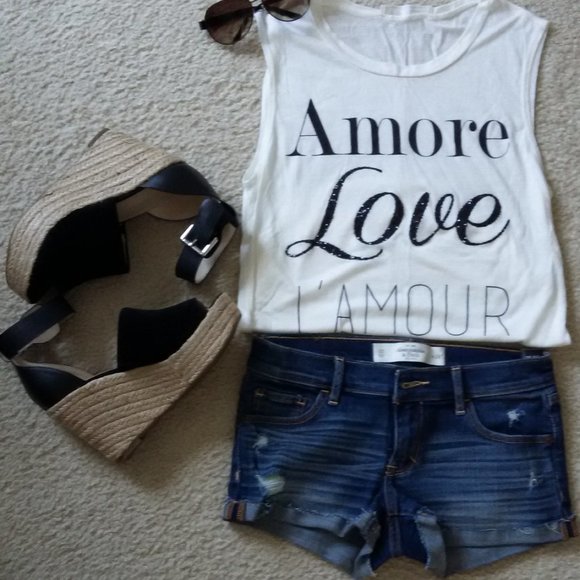 Abercrombie & Fitch Jean Shorts - Picture 7 of 7